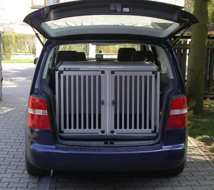 Box4Dogs přepravní klec do auta - Volkswagen Touran