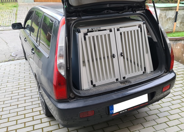 Box4Dogs přepravní klec do auta - Mitsubishi Lancer