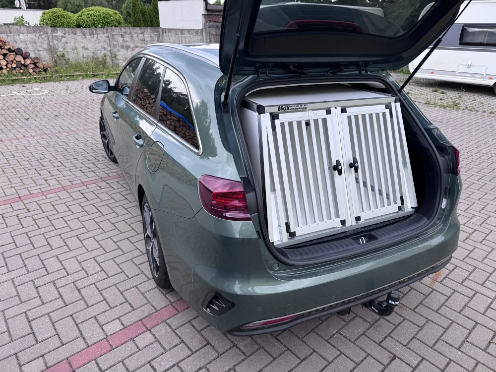 Box4Dogs přepravní klec do auta - Kia Ceed