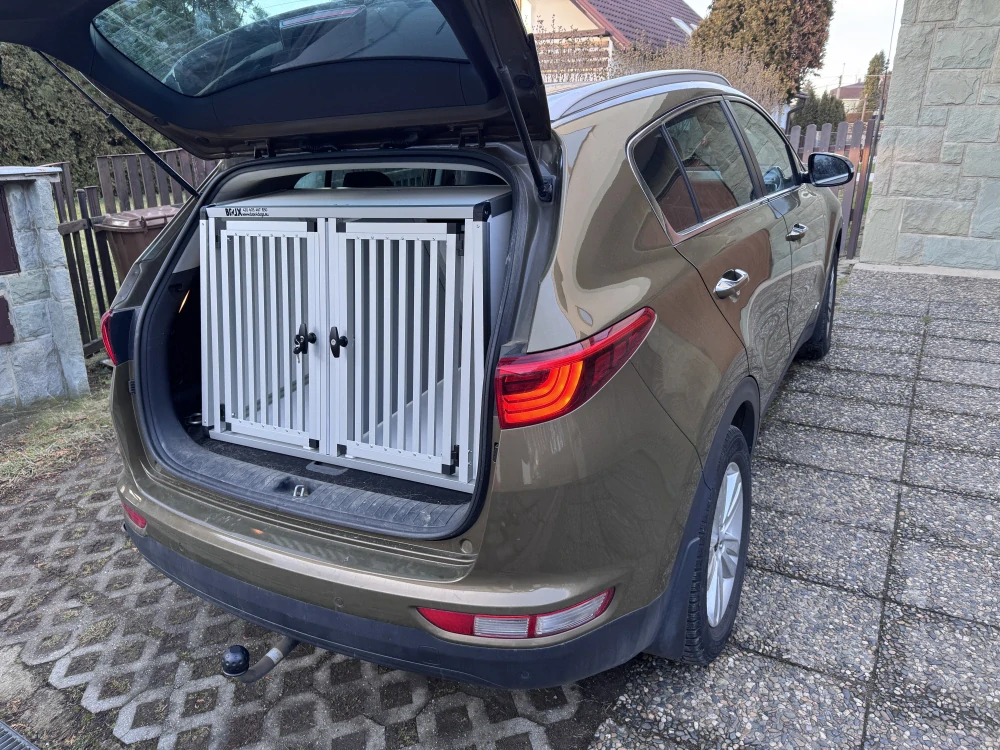 Box4Dogs přepravní klec do auta - Kia Sportage 