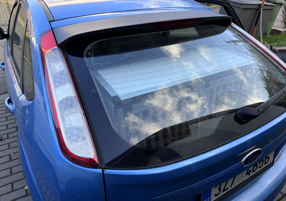 Box4Dogs přepravní klec do auta - Ford Focus