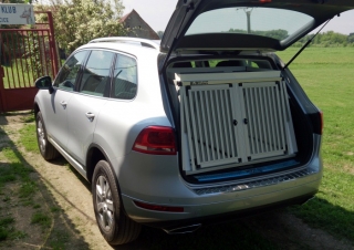 Box4Dogs přepravní klec do auta - Volkswagen Tuareg