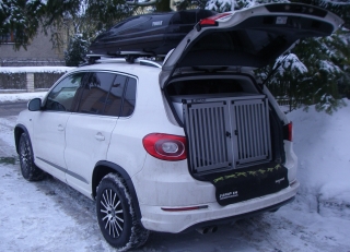Box4Dogs přepravní klec do auta - Volkswagen Tiguan