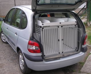 Box4Dogs přepravní klec do auta -Renault Scenic