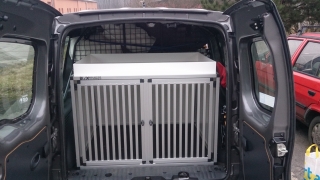 Box4Dogs přepravní klec do auta -Renault Kangoo Maxi