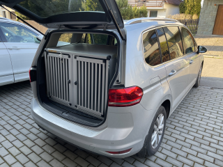 Box4Dogs přepravní klec do auta - Volkswagen Touran