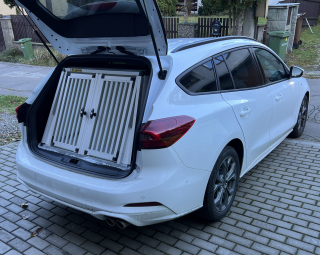 Box4Dogs přepravní klec do auta - Ford Focus