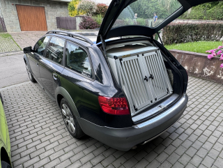 Box4Dogs přepravní klec do auta - AUDI A6