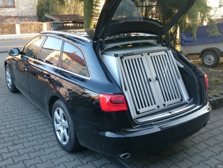 Box4Dogs přepravní klec do auta - AUDI A6